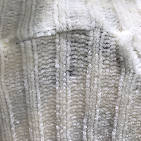 SO GSJC Cream Chenille Turtleneck Pullover Sweater - Picture 7 of 7